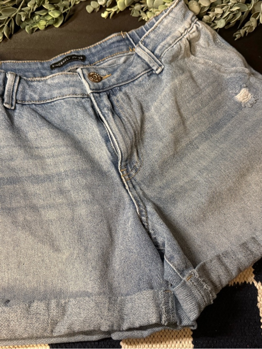 Sincerely Jules Light Blue distressed denim jean Shorts size 7
